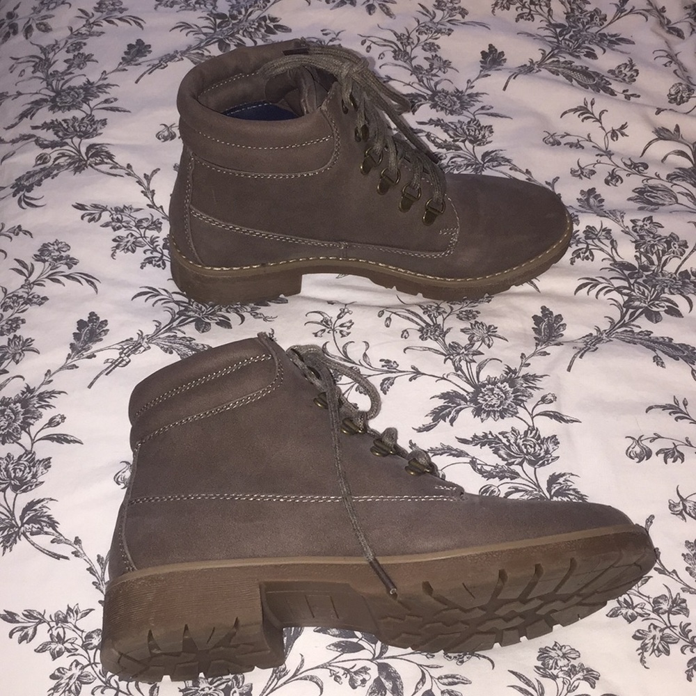 Beige combat boots